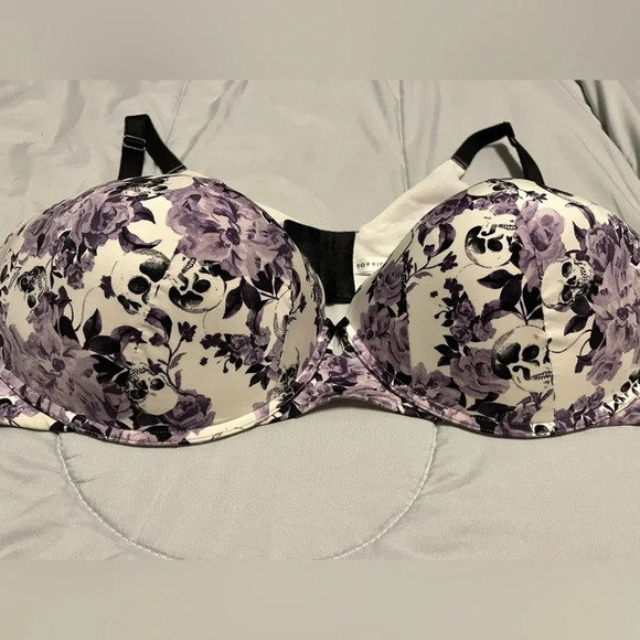 Torrid Curve Purple w/ Skeleton Heads Smooth T-shirt Bra Size 46DDD - Picture 1 of 7
